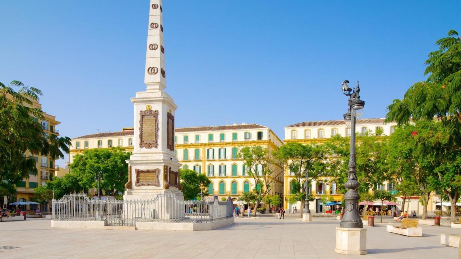 Homely Malaga Cienfuegos, Plaza De La Merced Con Vistas 외부 사진